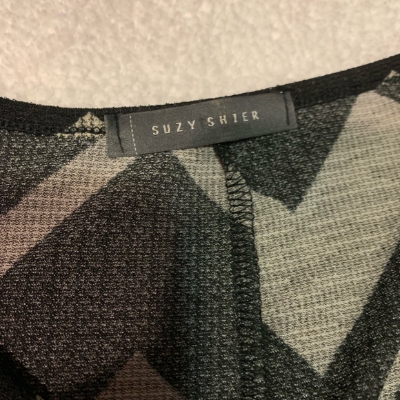 Small Suzy Shier blouse - Picture 4 of 5